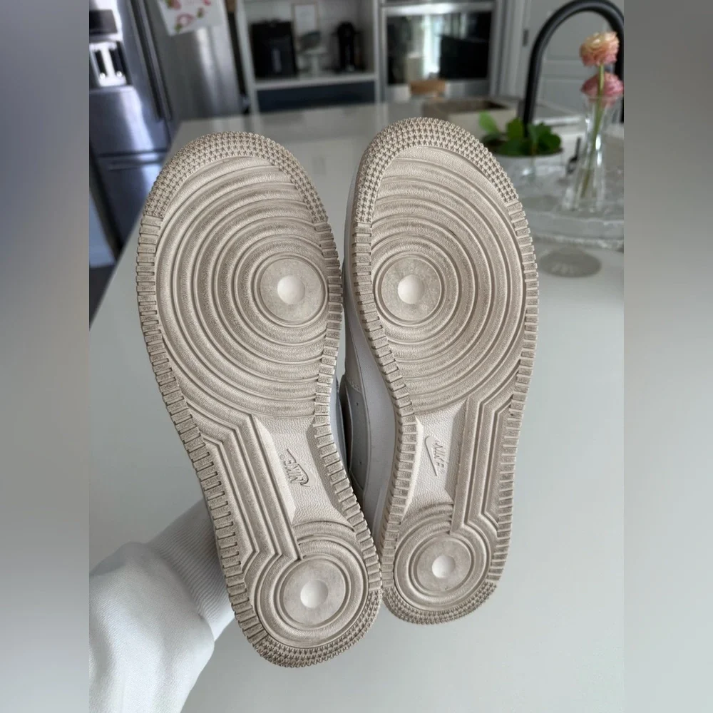 Nike Air Force 1 Low 07 Moon Fossil FB8483-100 Neutral Leather Womens Size 8 - Picture 8 of 16